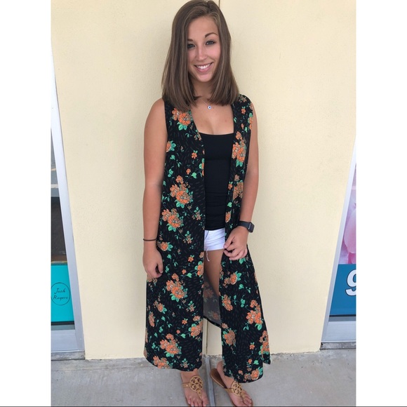 LuLaRoe Jackets & Blazers - LuLaRoe Joy Vest NWT
